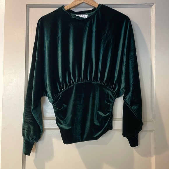 Velvet long sleeve blouse - Picture 2 of 5